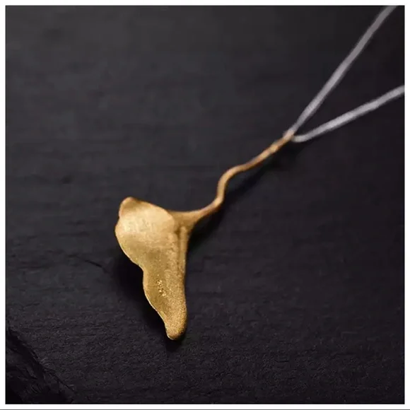 Artisan Handmade Natural Lapis 925 Silver The Zafyre Whale Tail Necklace - Picture 4 of 7